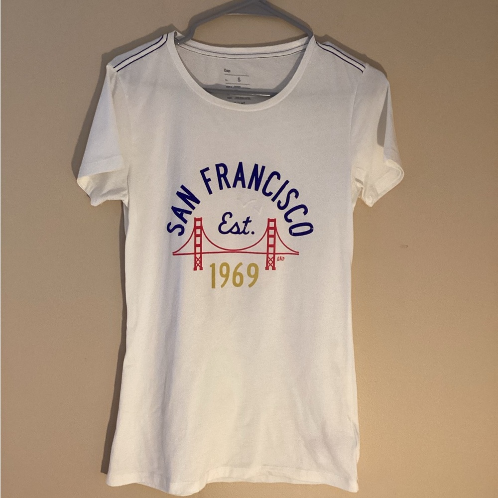 GAP PIMA COTTON SAN FRANCISCO CREWNECK EMBELLISHED TEE - NEVER WORN!